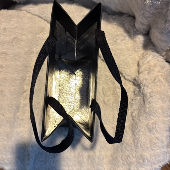 Prada saffiano all inclusive (your choice of dust bag) bifold snap long wallet - Picture 12 of 12